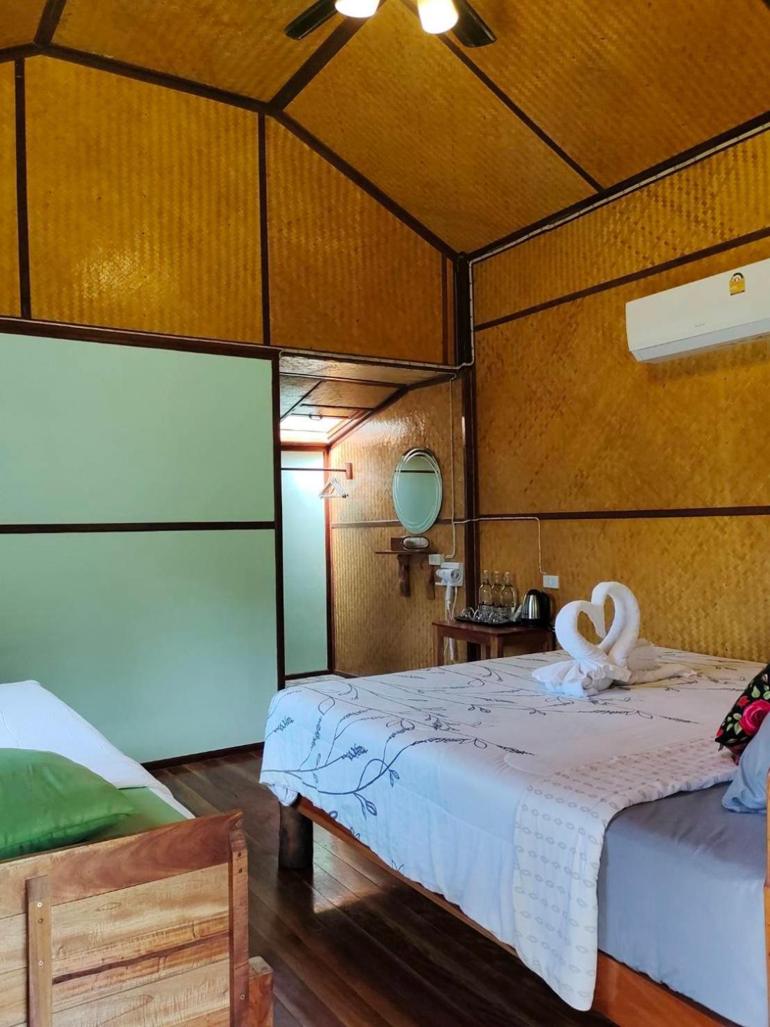 Bansuanphutarn Otel Ban Pha Saeng Lang Dış mekan fotoğraf